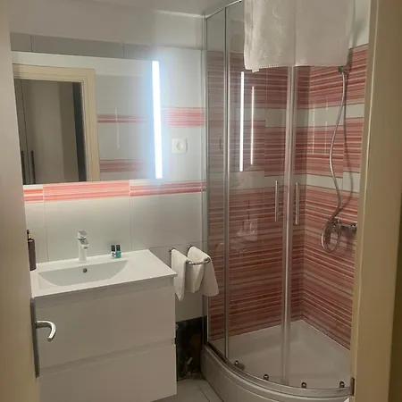 Nice Гостьовий будинок 3*
